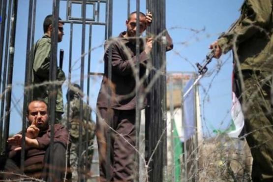 انتقال 30 اسیر اعتصاب کننده فلسطینی به عسقلان