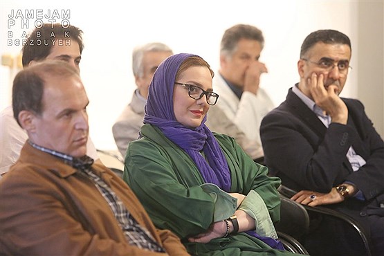 نشست هم اندیشی فعالان و دست اندرکاران سینما تئاتر با ستاد هنرمندان حسن روحانی