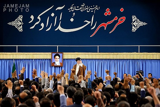 مراسم شب خاطره در حضور رهبر معظم انقلاب