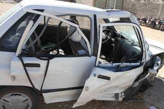 تصادف شدید کامیون و پراید در بزرگراه آزادگان +عکس