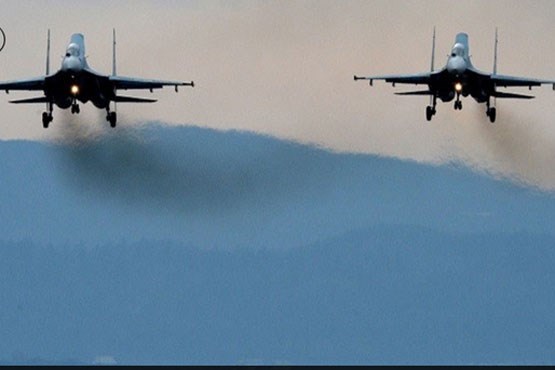 حمله روسیه به کاروان داعش هنگام خروج از رقه +ویدیو