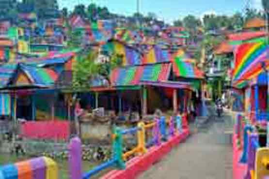 روستای رنگین کمان در اندونزی+ عکس
