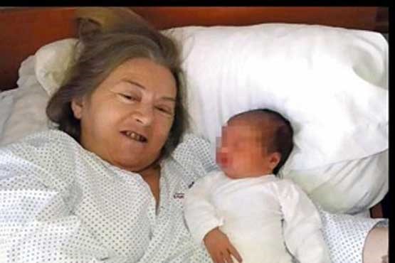 زن 60 ساله پس از 20 سال درمان مادر شد