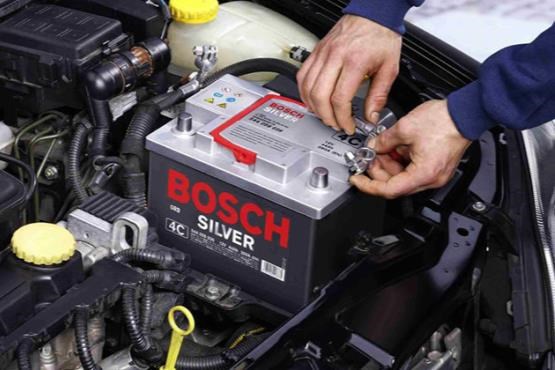 چرا باتری خودرو در هوای خیلی سرد یا گرم خراب می‌شود؟
