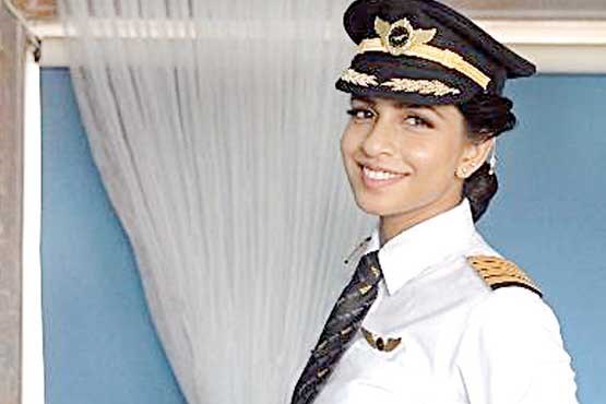 جوان‌ترین زن خلبان بوئینگ+عکس