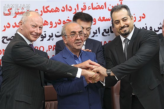 امضای قرارداد فی مابین ایران و شرکت رنو