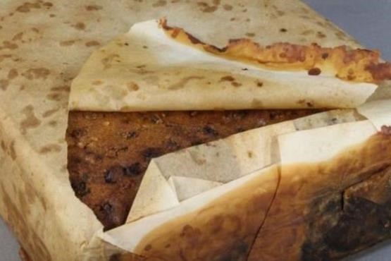 کشف کیک میوه‌ای ۱۰۶ ساله در قطب جنوب