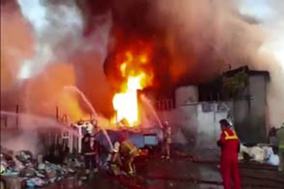 آتش سوزی در کارخانه تولید ظروف یکبار مصرف مهار شد