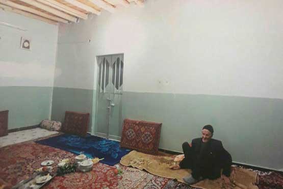پدر سردار سلیمانی در منزلش +عکس