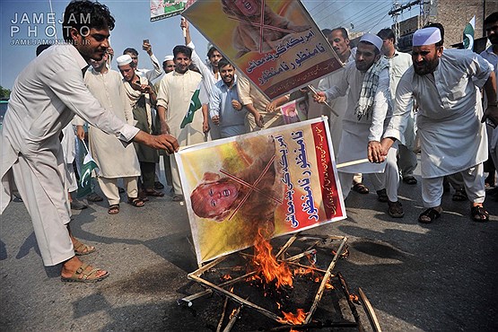 تجمع اعتراض آمیز مردم پاکستان نسبت به سیاست های آمریکا در افغانستان