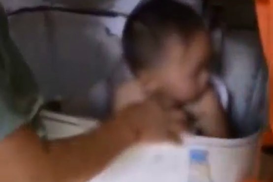 نجات کودک 2 ساله از داخل لباسشویی