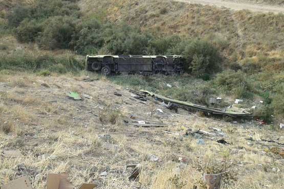 علت سقوط اتوبوس به دره آبعلی در دست بررسی است