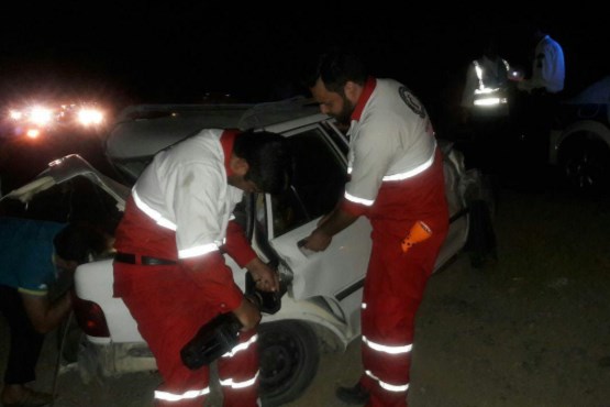 یک کشته و 9 مصدوم در تصادف زنجیره‌ای اتوبان کاشان ـ نطنز +عکس