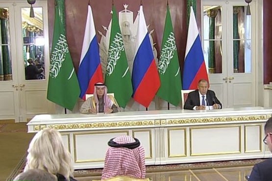 وزیر خارجه عربستان در کنفرانس خبری علیه ایران هیچ حرفی نزد