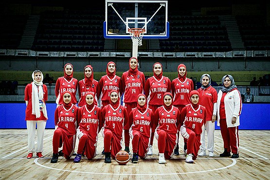 عکس روز: حلقه اتحاد دختران بسکتبالیست نوجوان