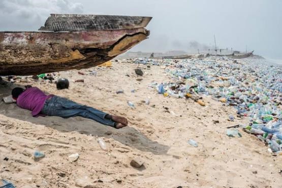 کثیف‌ترین ساحل دنیا + عکس