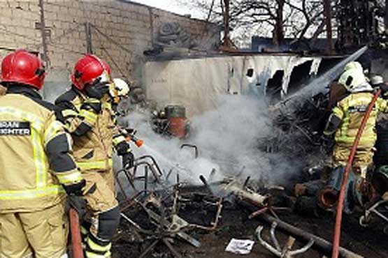 آتش‌سوزی گسترده در انبار لوازم بهداشتی در حومه رشت مهار شد
