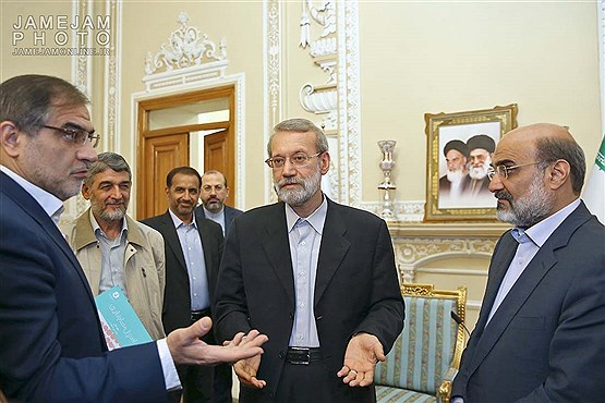 دیدار رییس و شورای معاونان رسانه ملی با رئیس مجلس شورای اسلامی