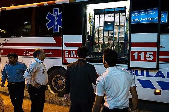 واژگونی اتوبوس در اتوبان کرج - قزوین ۱۱ مصدوم بر جای گذاشت