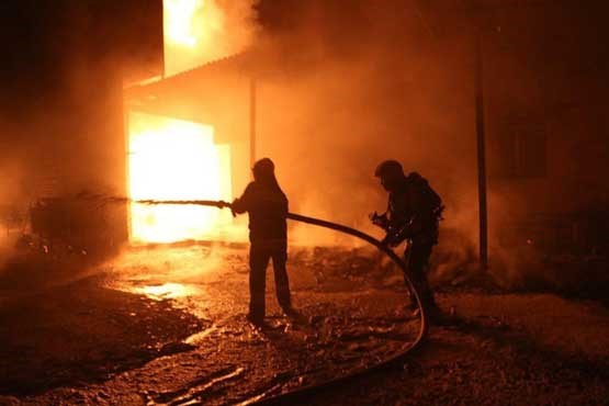 آتش سوزی مسجد ساری 18 مصدوم برجای گذاشت / اتصال سیم برق علت آتش سوزی