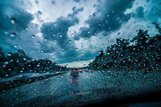 بایدها و نبایدهای رانندگی در ایام بارانی