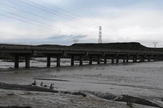 راه ارتباطی 14 روستای بخش رودخانه رودان قطع شد