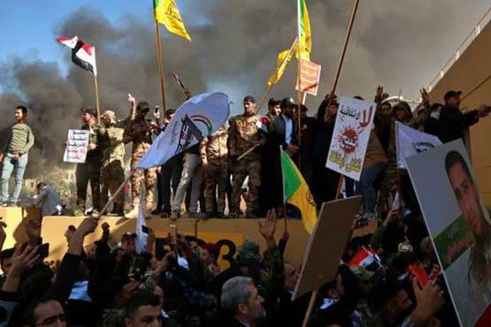 ادامه اعتراضات مقابل سفارت آمریکا در بغداد
