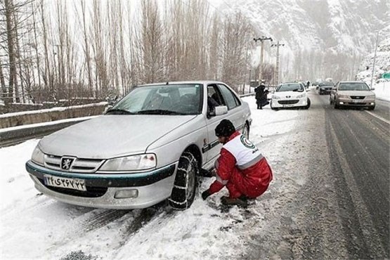 لزوم تردد با زنجیر چرخ در جاده‌های ۶ استان