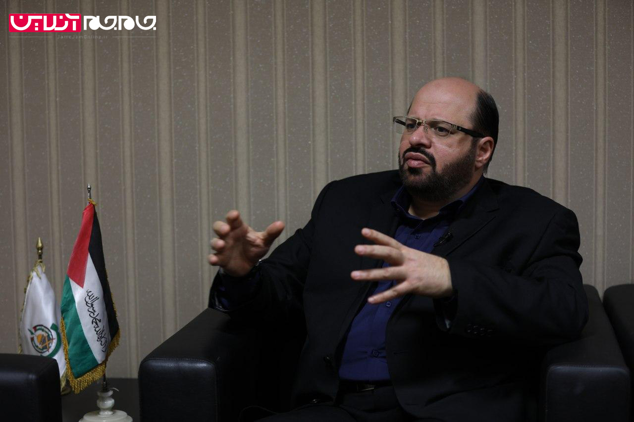 آن سه کشور عربی به مردم فلسطین خنجر زدند / سردار سلیمانی استخوانی در گلوی دشمن بود آن سه کشور عربی به مردم فلسطین خنجر زدند / سردار سلیمانی استخوانی در گلوی دشمن بود