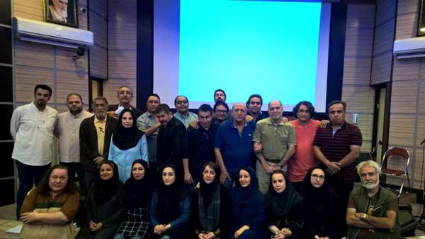 عیدی گروه «صبح عید با شما» رادیو ایران در آستانه نوروز عیدی گروه «صبح عید با شما» رادیو ایران در آستانه نوروز