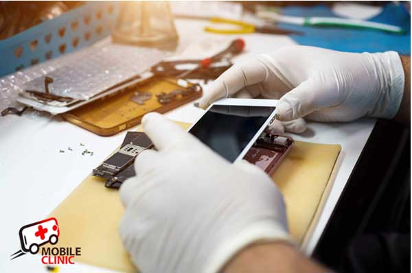 تعمیرات تخصصی موبایل در مجموعه «موبایل کلینیک»