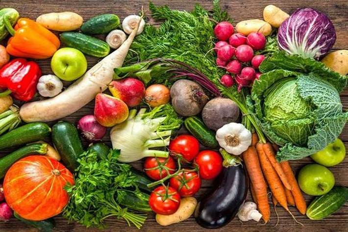 مصرف روزانه حداقل یک وعده سبزیجات برگدار سبز و یک وعده سبزیجات نارنجی رنگ، یکی از توصیه های وزارت بهداشت کانادا است اما چرا چنین توصیه خاصی ارائه شده است؟ رنگ مواد غذایی چه ارتباطی می تواند با کیفیت و ارزش غذایی آنها داشته باشد؟
