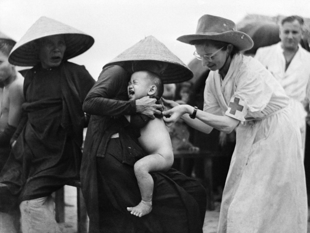 عکس‌های قدیمی از واکسیناسیون در کشورهای جهان