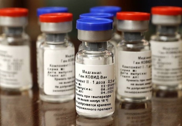 مقامات روسیه واکسن ضدکرونای ساخت این کشور را در برابر نوع جدید ویروس کرونا موثر می‌دانند.