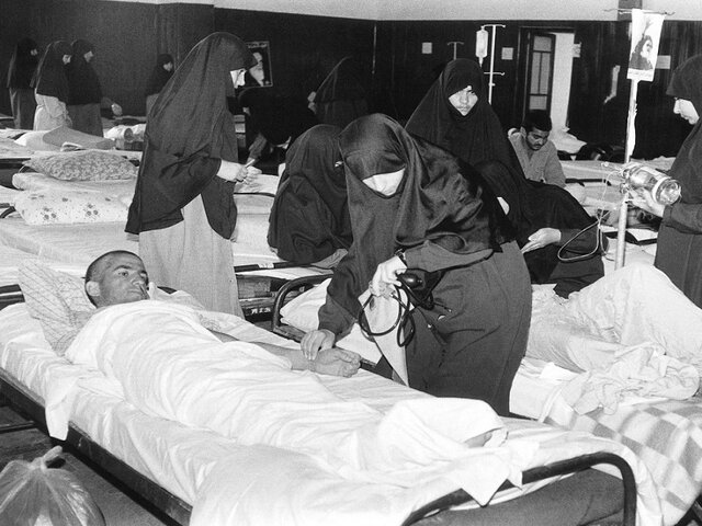 پرستارانی که گاهی تا یک هفته هم استراحت نمیکردند پرستارانی که گاهی تا یک هفته هم استراحت نمیکردند
