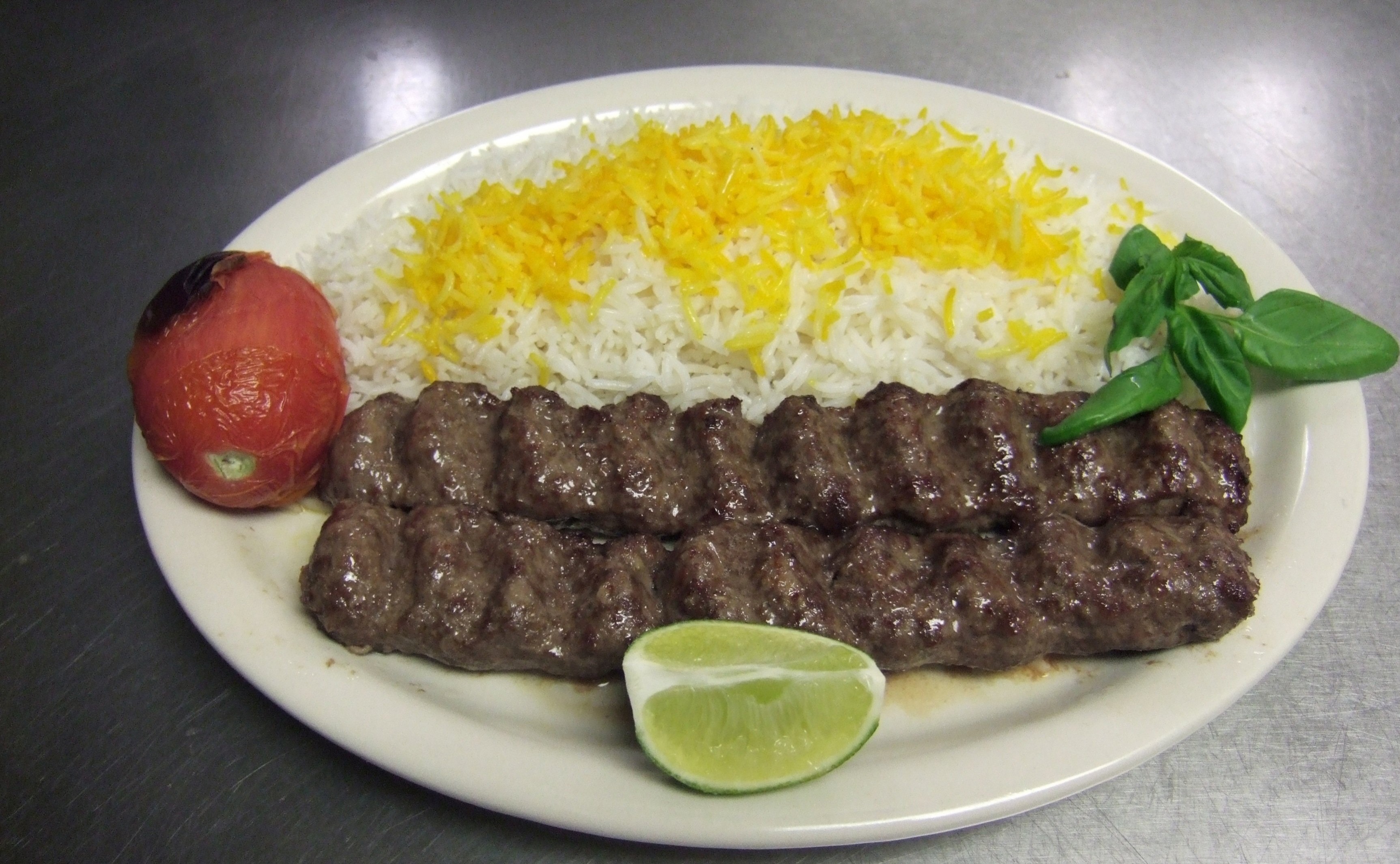 طرز تهیه کباب کوبیده ماهیتابه ای