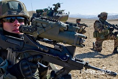 آشنایی با یک محصول فرانسوی، اسلحه فاماس+عکس