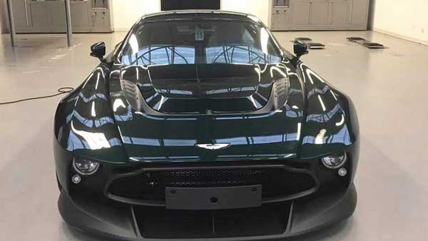 ویکتور، آقای خاص استون مارتین! (+تصاویر)