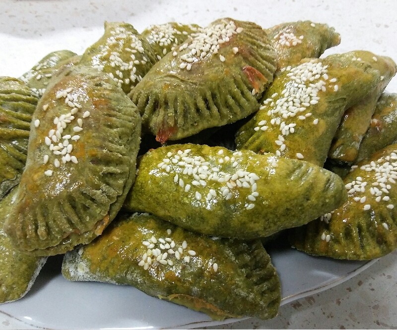 طرز تهیه پیراشکی اسفناج ساده و خوشمزه طرز تهیه پیراشکی اسفناج ساده و خوشمزه
