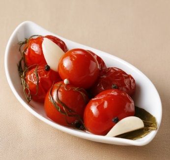 طرز تهیه ترشی گوجه