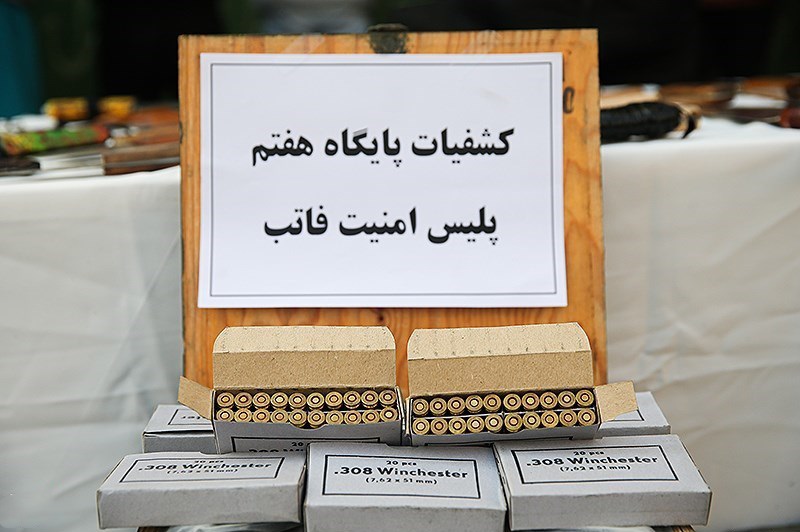 کشف ۶ هزار فشنگ جنگی از ۲ متهم + تصاویر کشف ۶ هزار فشنگ جنگی از ۲ متهم + تصاویر