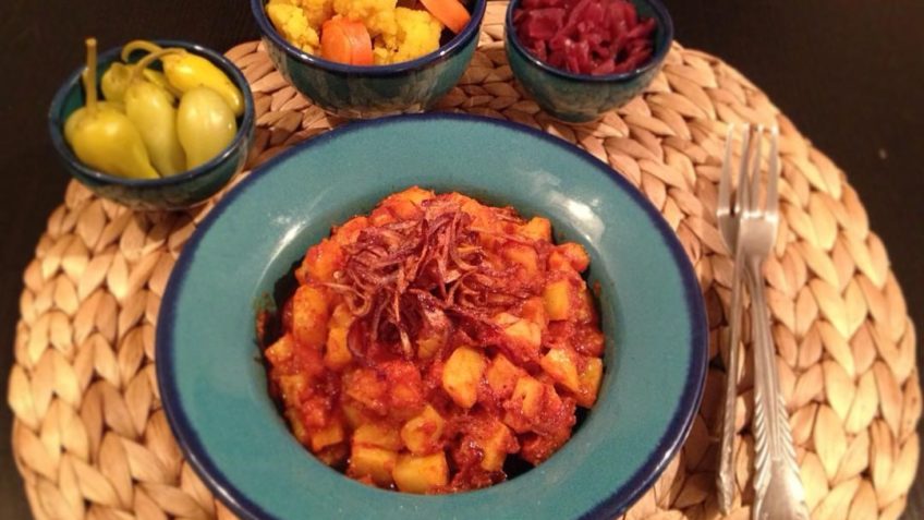 طرز تهیه دوپیازه سیب زمینی طرز تهیه دوپیازه سیب زمینی