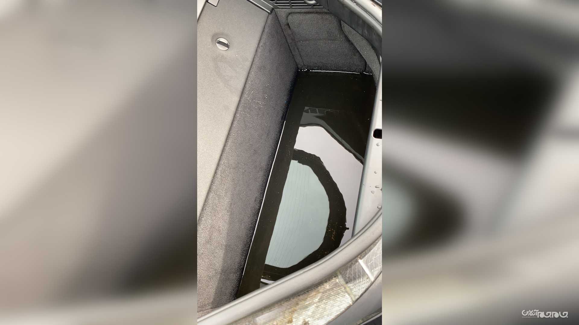 تشکیل دریاچه‌ای از آب در محفظه بار ب ام و i8 خبر ساز شد+عکس