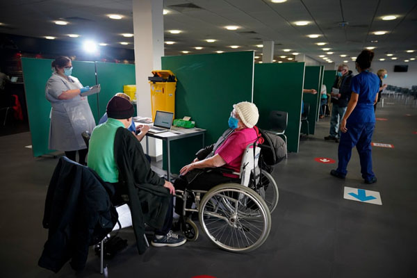 ازدحام در سواحل، در اوج کرونا / گریه پناه جویانی که «برگشت» خوردند (گزارش تصویری) ازدحام در سواحل، در اوج کرونا / گریه پناه جویانی که «برگشت» خوردند (گزارش تصویری)