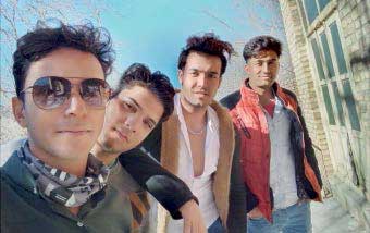 آخرین عکس روی سد یخی (+عکس) آخرین عکس روی سد یخی (+عکس)