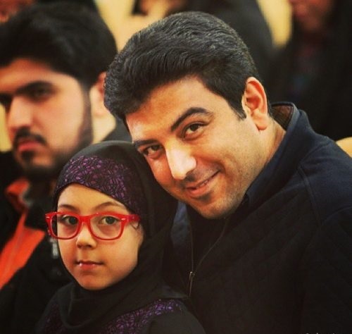 آسمان هست غزل هست کبوتر داریم...