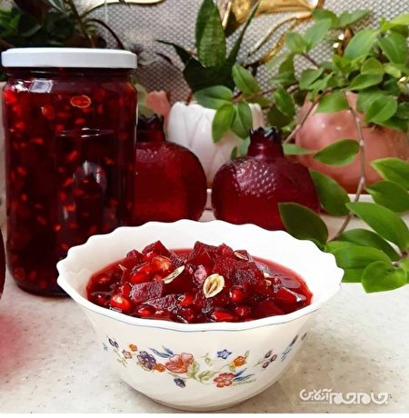 طرز تهیه ترشی انار و لبو