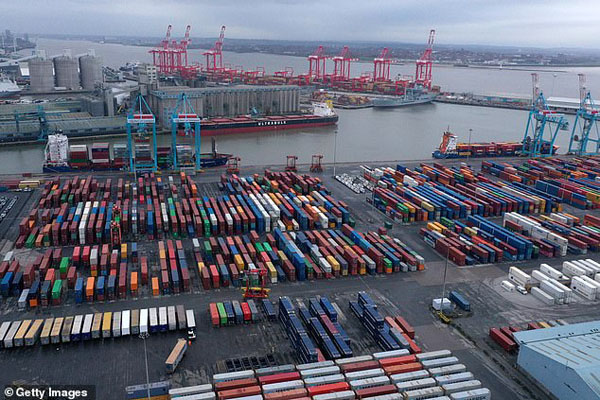 مونولیت با ظاهر جدید در کالیفرنیا / بقایای انسانی در انفجار نشویل (تصاویر) مونولیت با ظاهر جدید در کالیفرنیا / بقایای انسانی در انفجار نشویل (تصاویر)