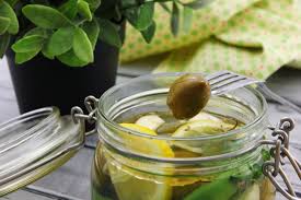 طرز تهیه ترشی زیتون خانگی و خوشمزه طرز تهیه ترشی زیتون خانگی و خوشمزه