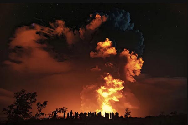 باز هم طوفان در بریتانیا /  نوزادی با بیماری کرونا  (تصاویر)